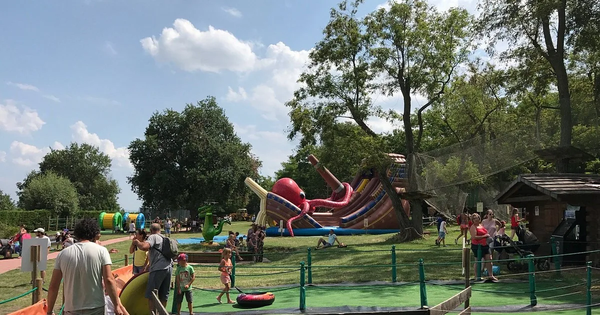 Parc Mirabel 2026 : guide de visite complet, tarifs et conseils